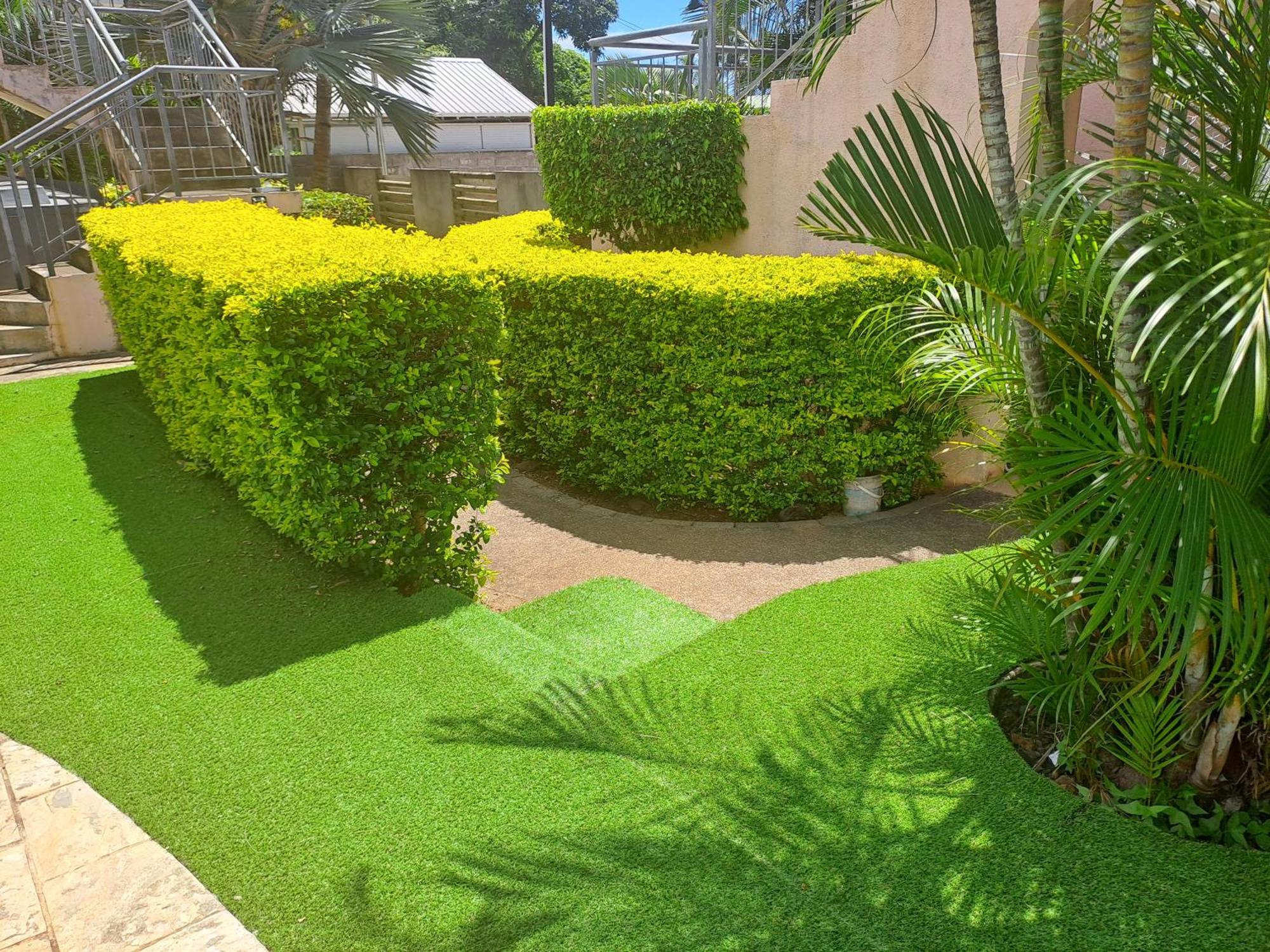 Appartement Paisible Avec Jardin & Piscine Albion Exteriör bild